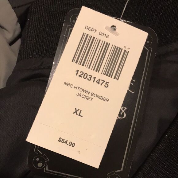 Jack Skellington Nightmare Before Christmas Halloween Bomber Jacket Junior’s - Picture 9 of 11